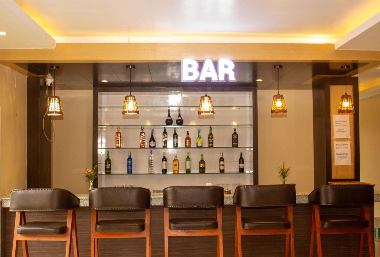 Hotel Silverline Pokhara Eksteriør billede