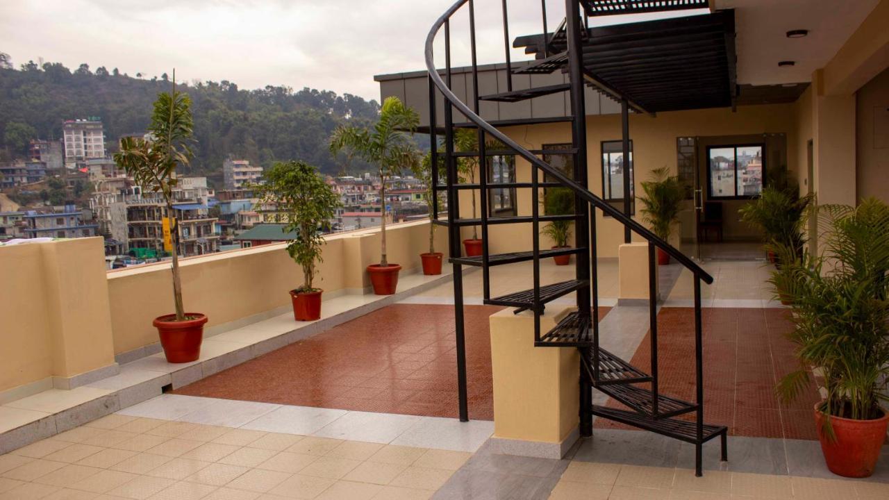 Hotel Silverline Pokhara Eksteriør billede
