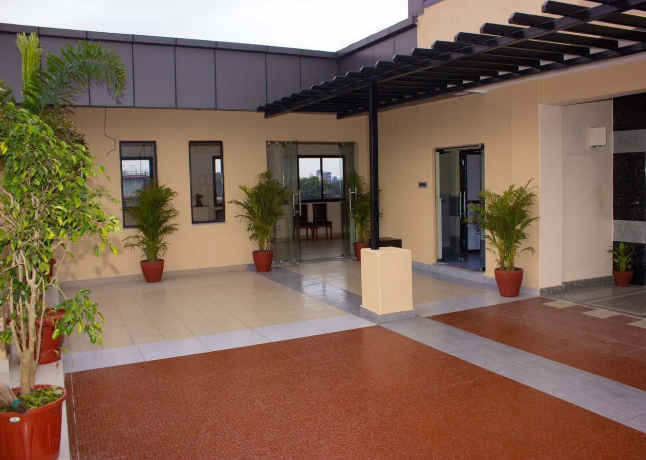 Hotel Silverline Pokhara Eksteriør billede
