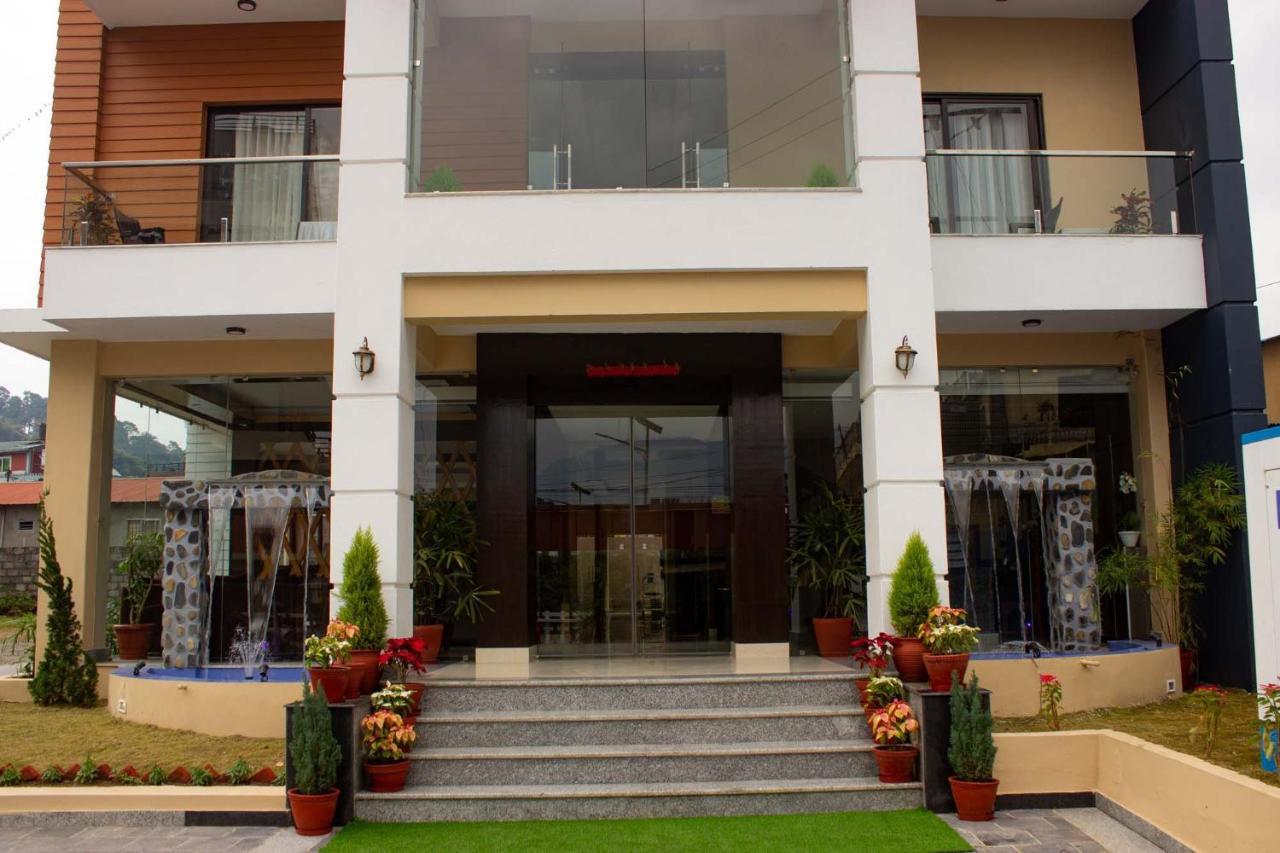 Hotel Silverline Pokhara Eksteriør billede